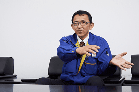 総務部 部長 西村雅吉さま